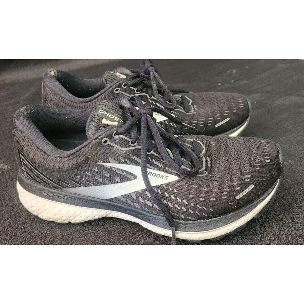 Brooks Ghost 13 Womens Athletic Shoes Sz 7 Black Lavender Running EUC